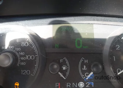 2008 Lincoln Town Car Signature Limited из США, поврежденный, VIN 2LNHM82V98X643213